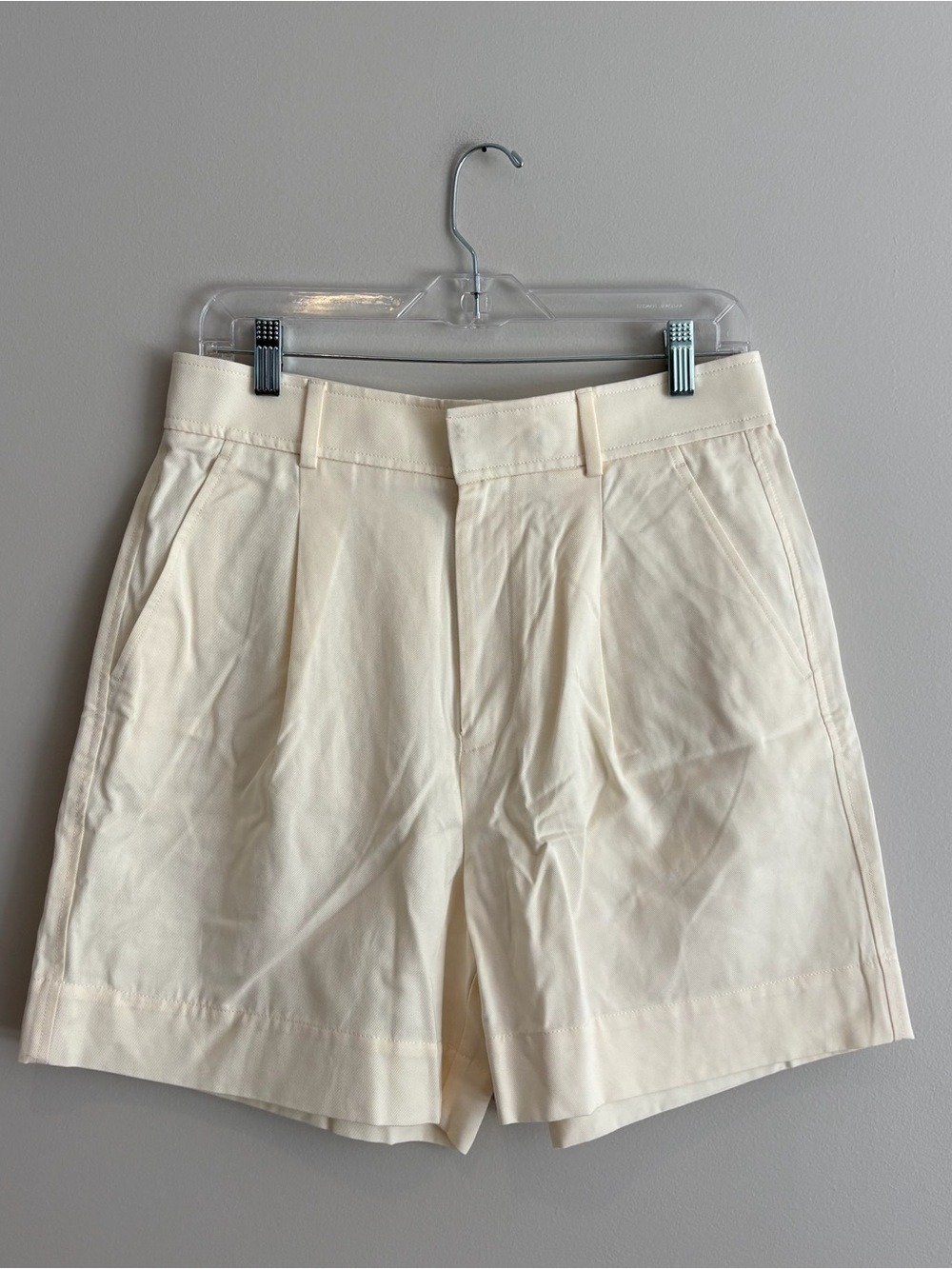 Everlane Cream High-Rise Pleated Tailored Shorts Size 10 NWT